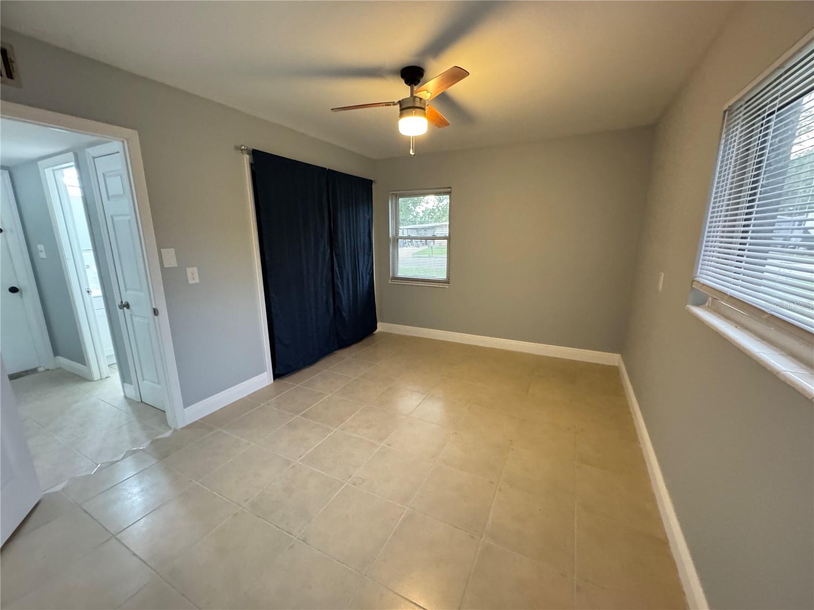 Image 11 of 20 For 427 Country Club Drive