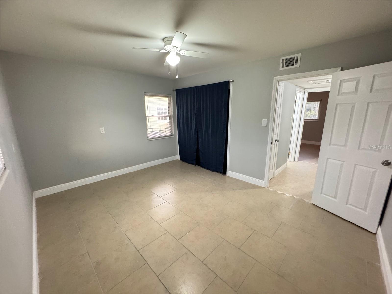 Image 16 of 20 For 427 Country Club Drive