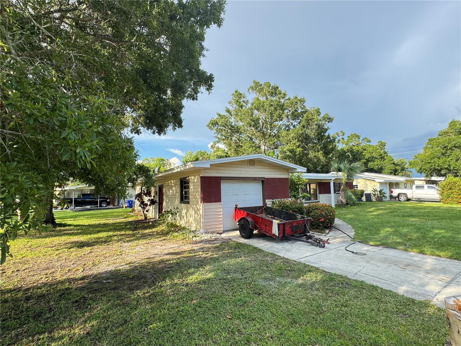 Image 18 of 20 For 427 Country Club Drive