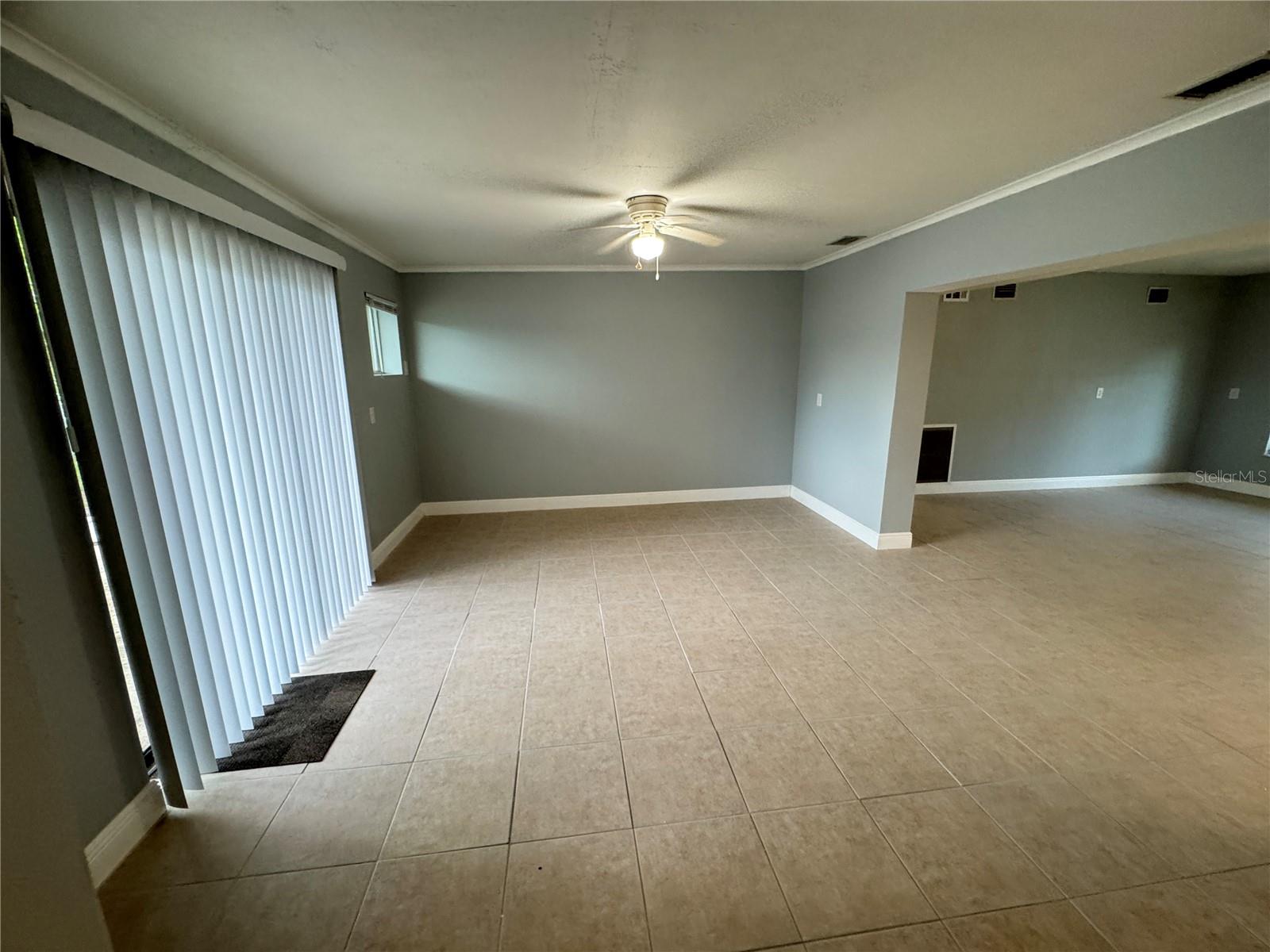 Image 7 of 20 For 427 Country Club Drive