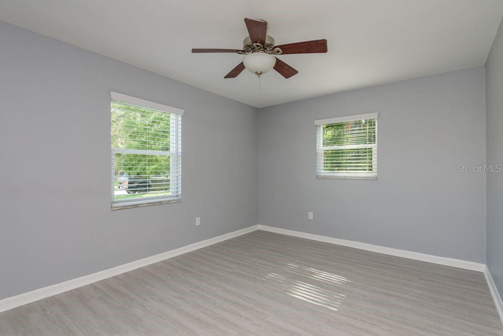 Image 20 of 46 For 106 Avery Avenue