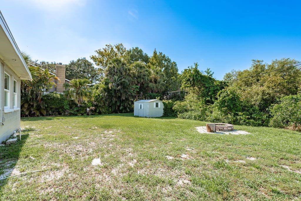 Image 30 of 46 For 106 Avery Avenue