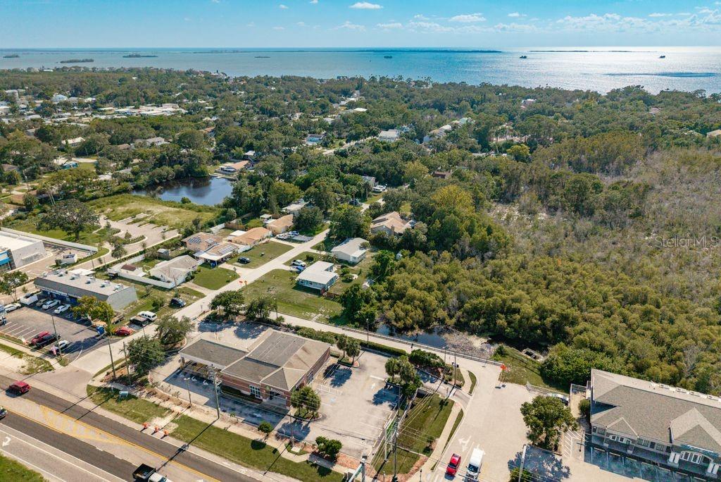 Image 38 of 46 For 106 Avery Avenue