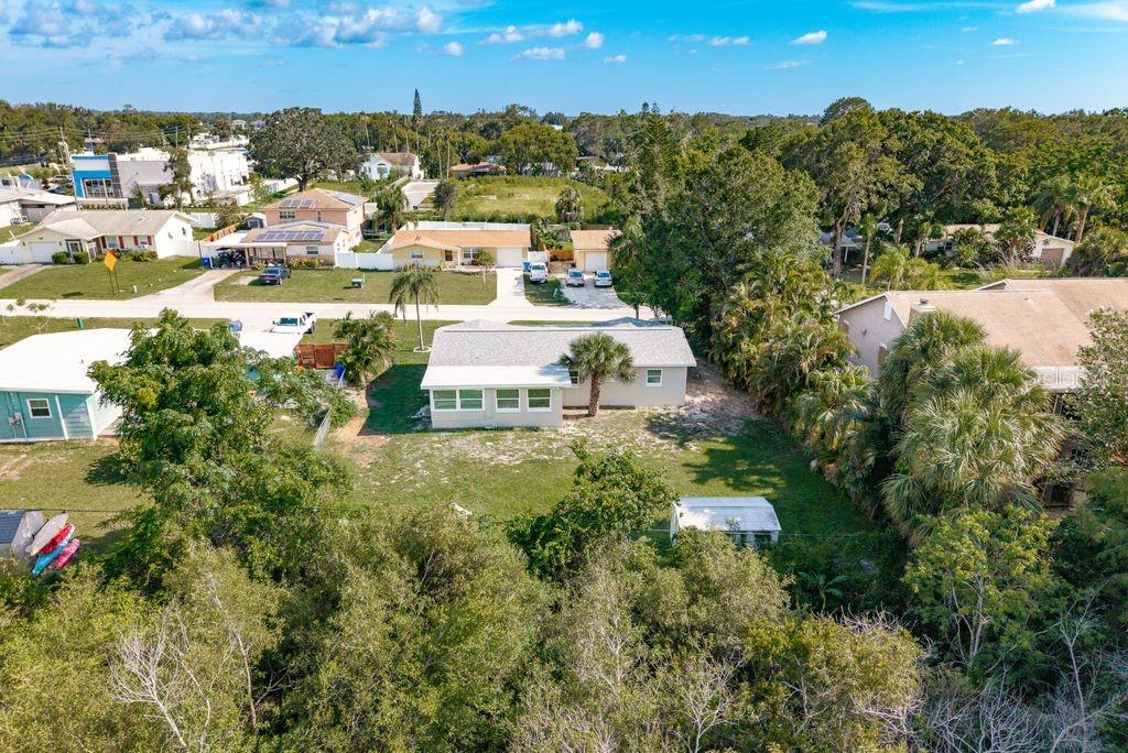 Image 41 of 46 For 106 Avery Avenue