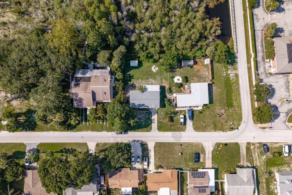 Image 43 of 46 For 106 Avery Avenue