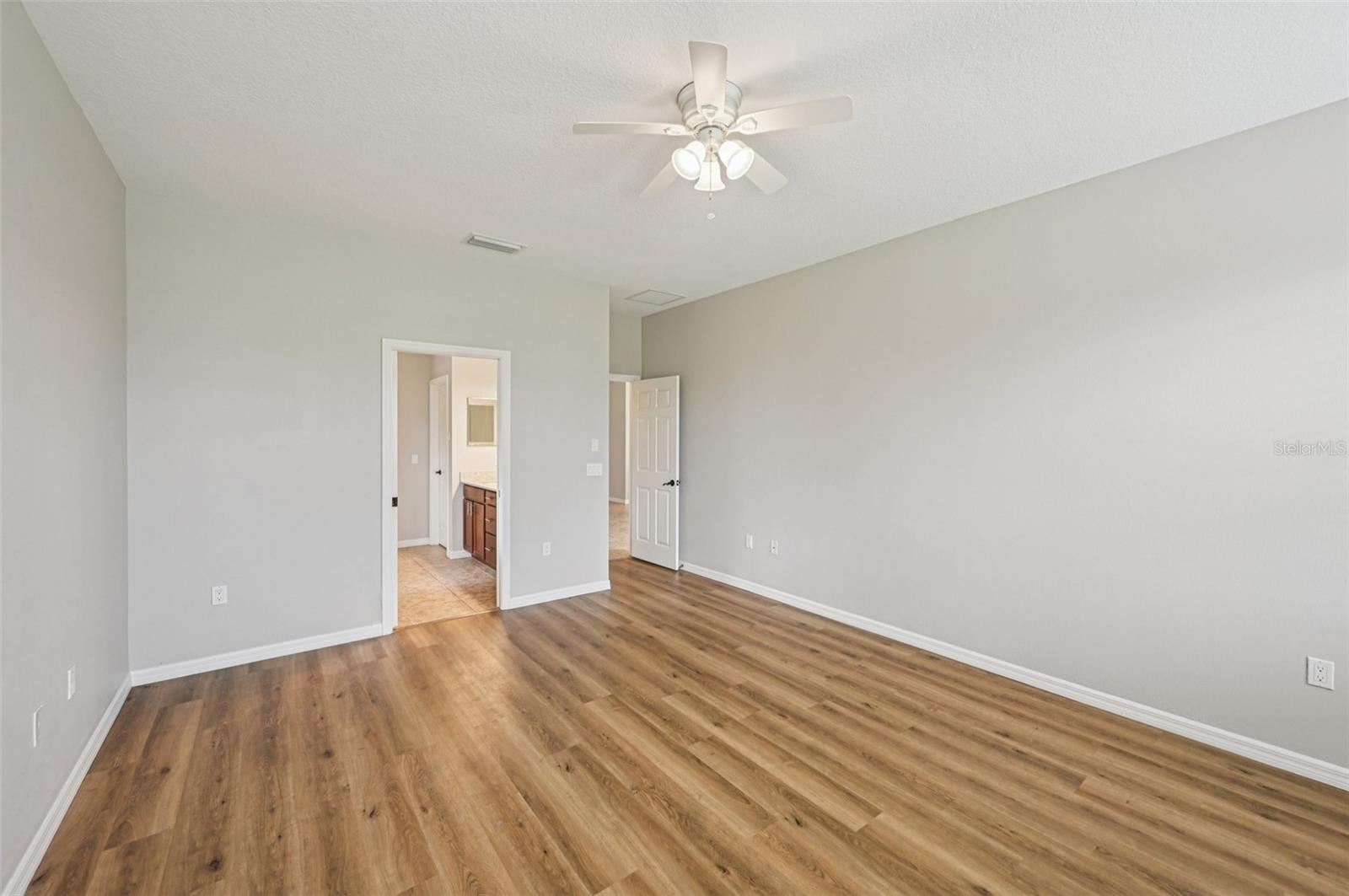 Image 13 of 28 For 15679 Lemon Fish Drive
