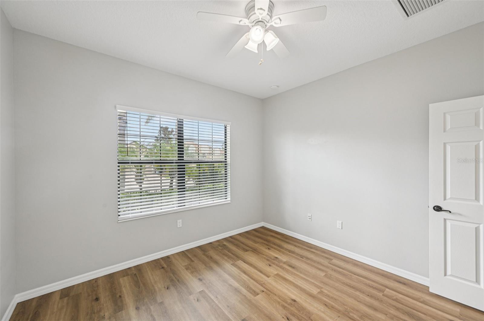 Image 21 of 28 For 15679 Lemon Fish Drive