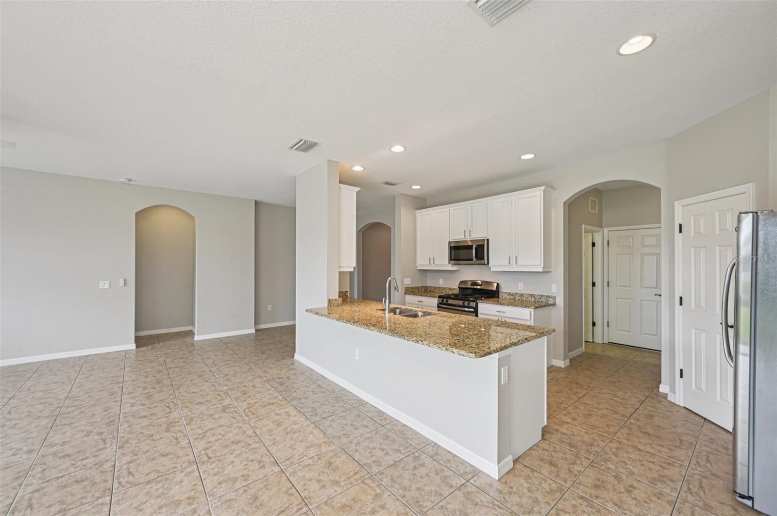 Image 7 of 28 For 15679 Lemon Fish Drive
