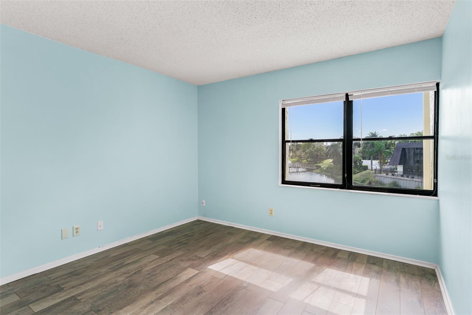 Image 16 of 44 For 14130 Rosemary Lane 4304