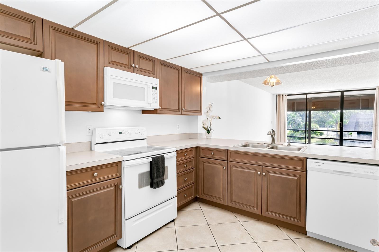 Image 6 of 44 For 14130 Rosemary Lane 4304