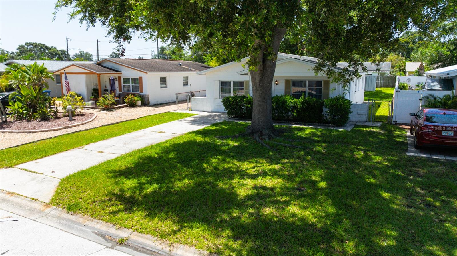 Image 22 of 41 For 5628 17th Avenue N