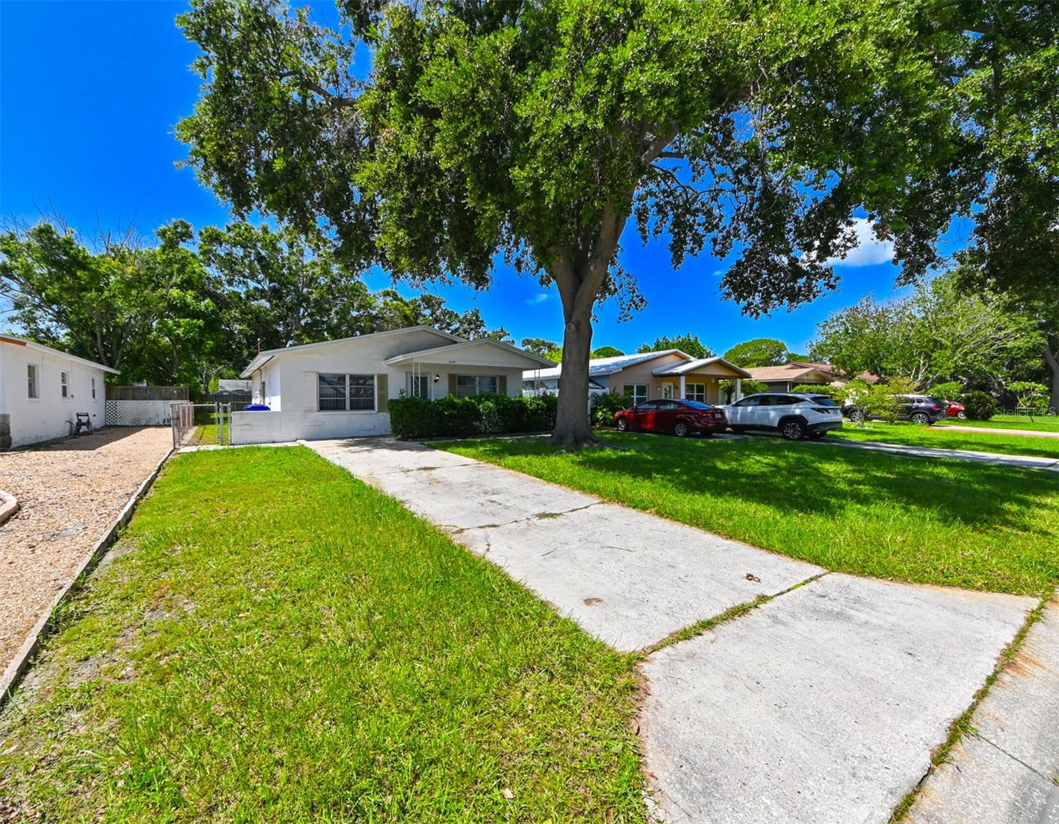 Image 3 of 41 For 5628 17th Avenue N