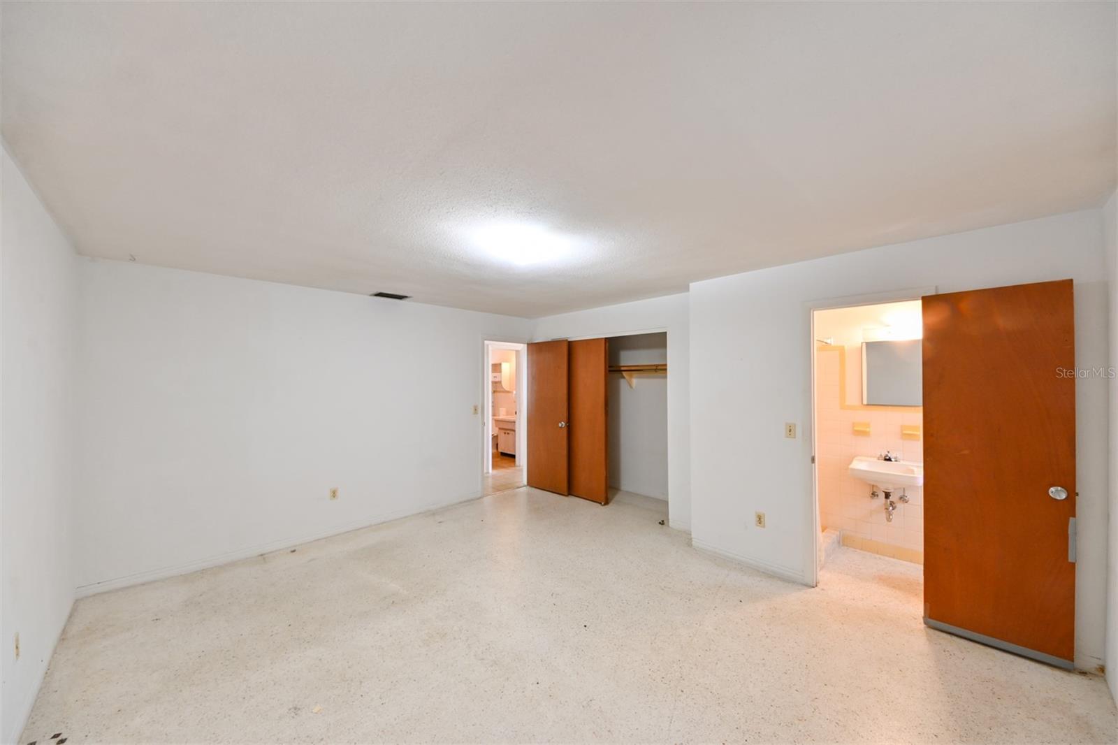 Image 34 of 41 For 5628 17th Avenue N