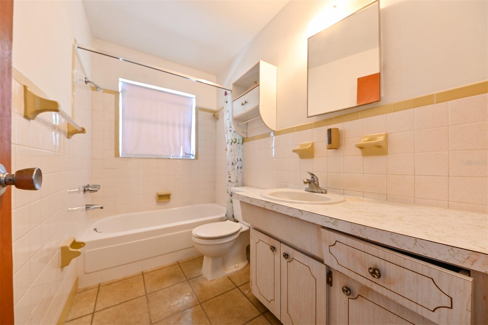 Image 36 of 41 For 5628 17th Avenue N