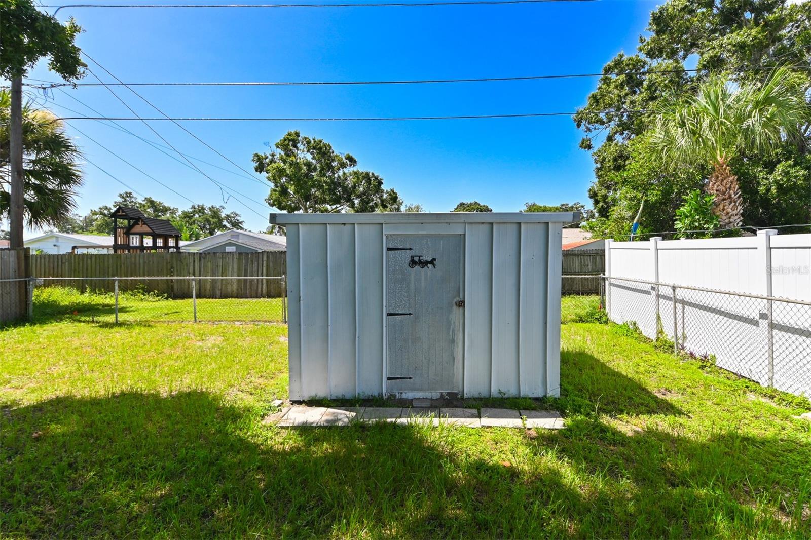 Image 8 of 41 For 5628 17th Avenue N