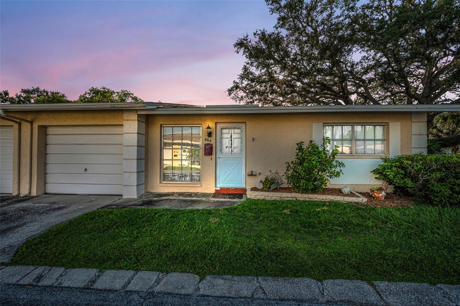 Details for 864 Oxford Court, DUNEDIN, FL 34698