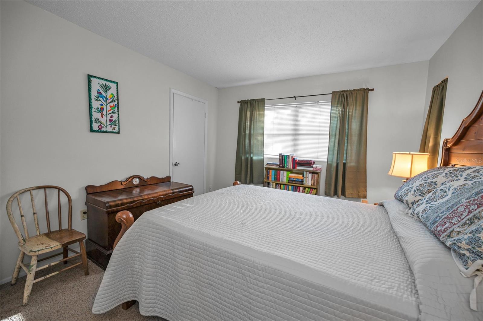 Image 36 of 68 For 864 Oxford Court