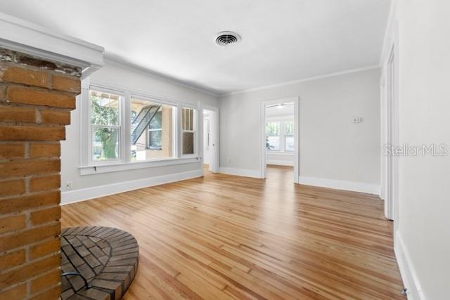 Image 14 of 31 For 861 20th Avenue N A