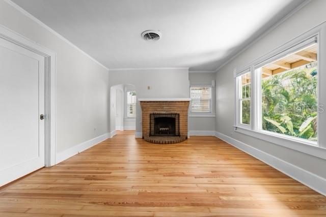 Image 15 of 31 For 861 20th Avenue N A