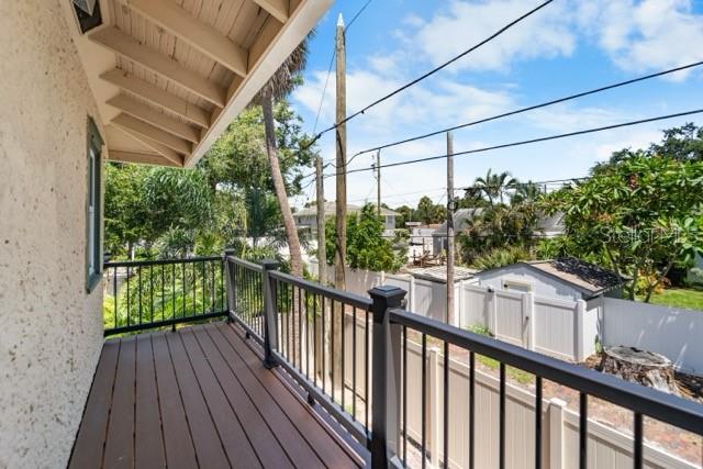 Image 4 of 31 For 861 20th Avenue N A