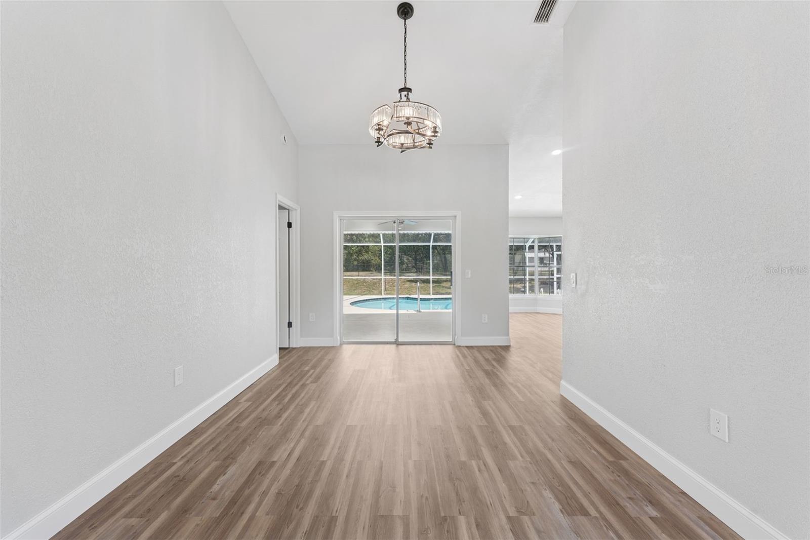 Listing photo id 25 for 11463 Chalk Farm Road