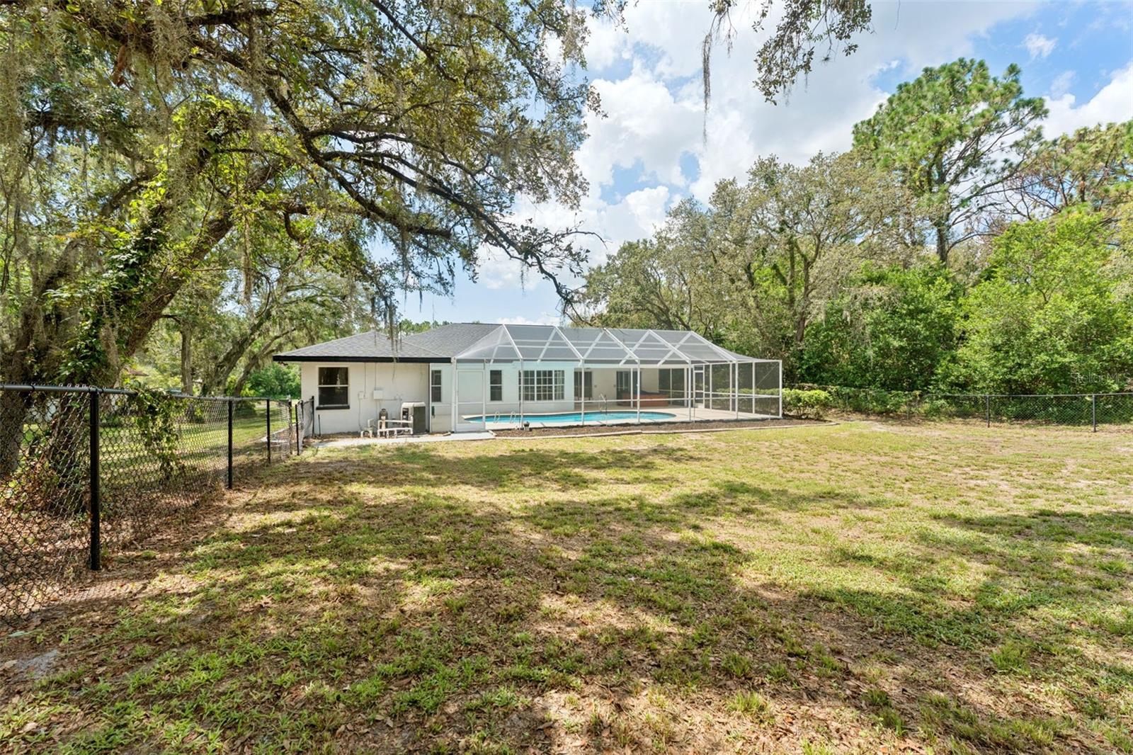 Listing photo id 34 for 11463 Chalk Farm Road