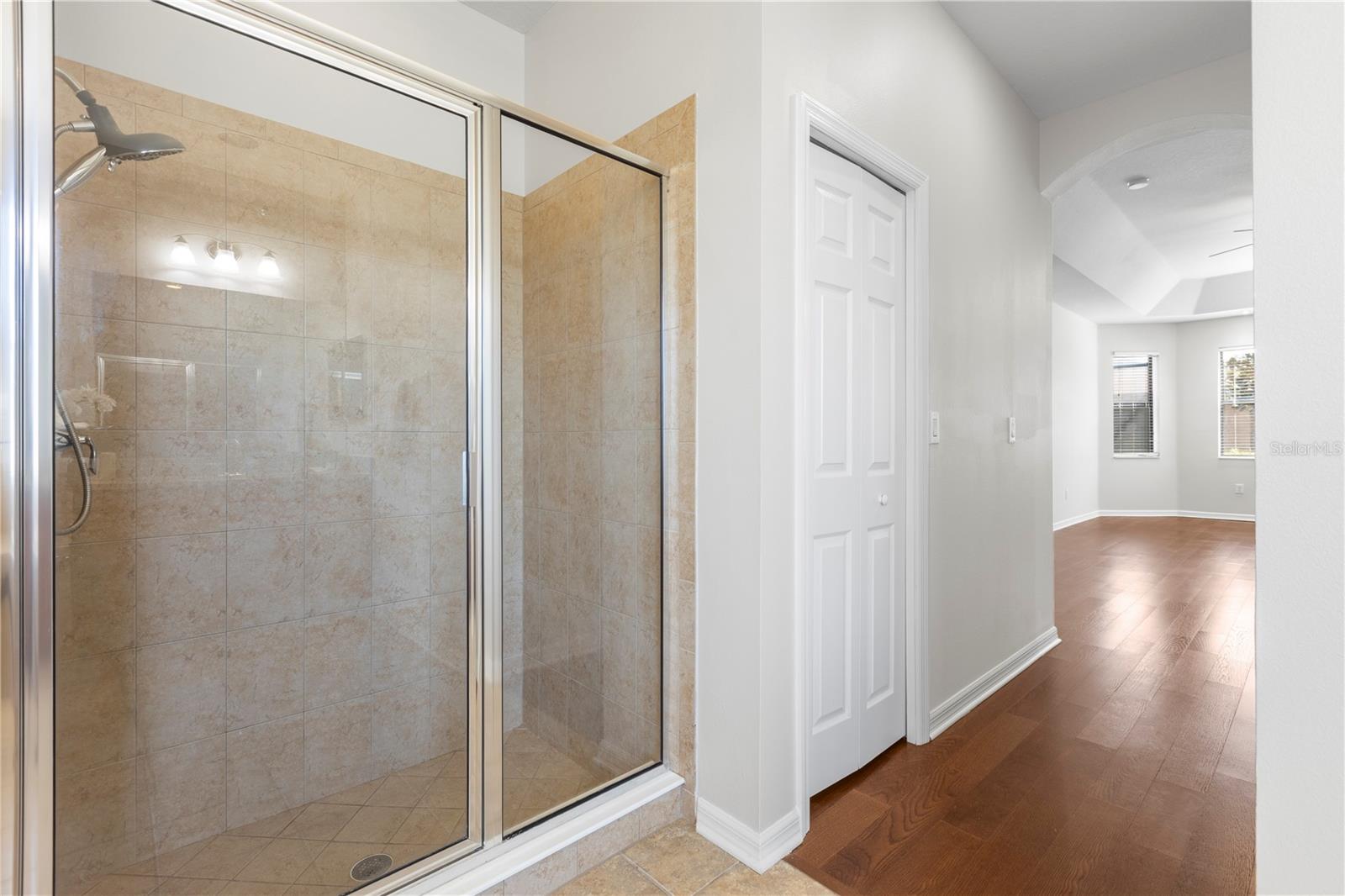 Image 35 of 58 For 8437 White Poplar Drive