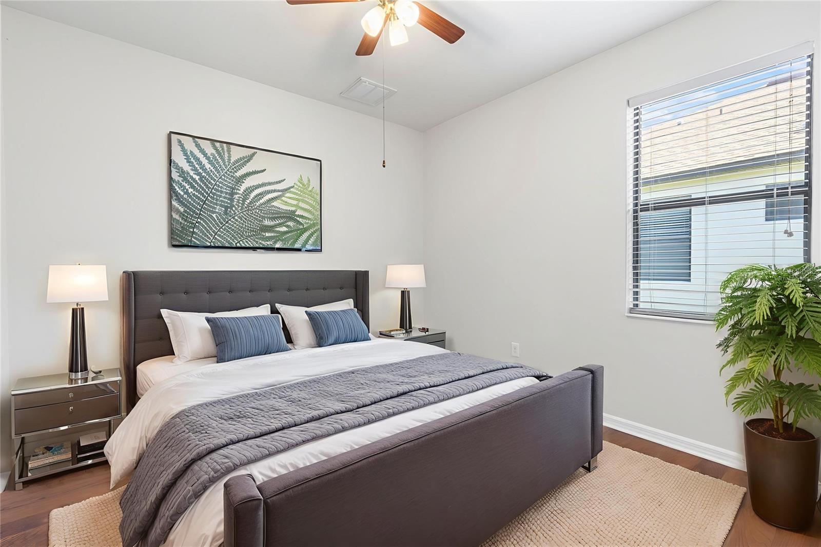 Image 37 of 58 For 8437 White Poplar Drive