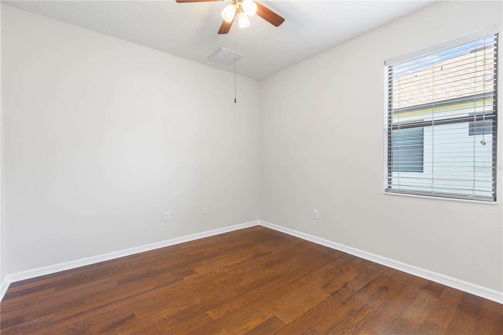 Image 38 of 58 For 8437 White Poplar Drive