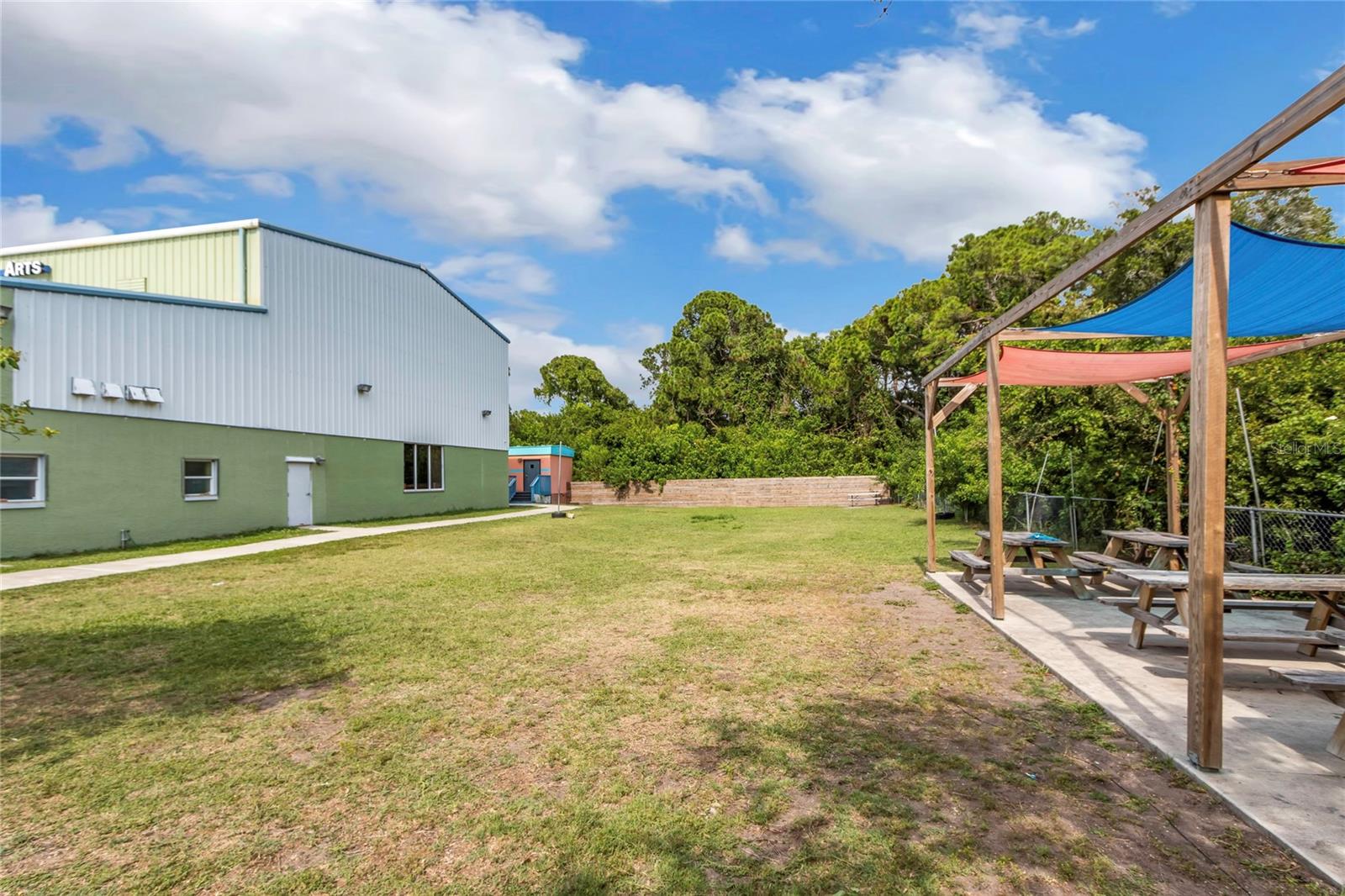 Image 9 of 10 For 7633 131st Street