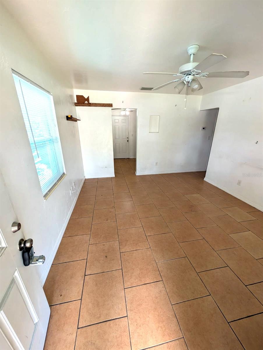 Image 4 of 15 For 4512 10th Avenue S