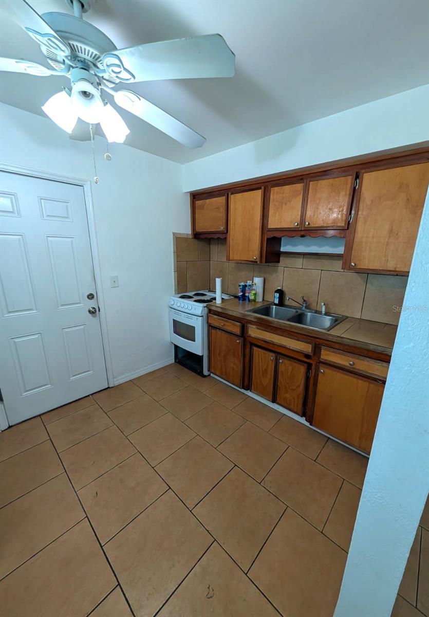 Image 6 of 15 For 4512 10th Avenue S