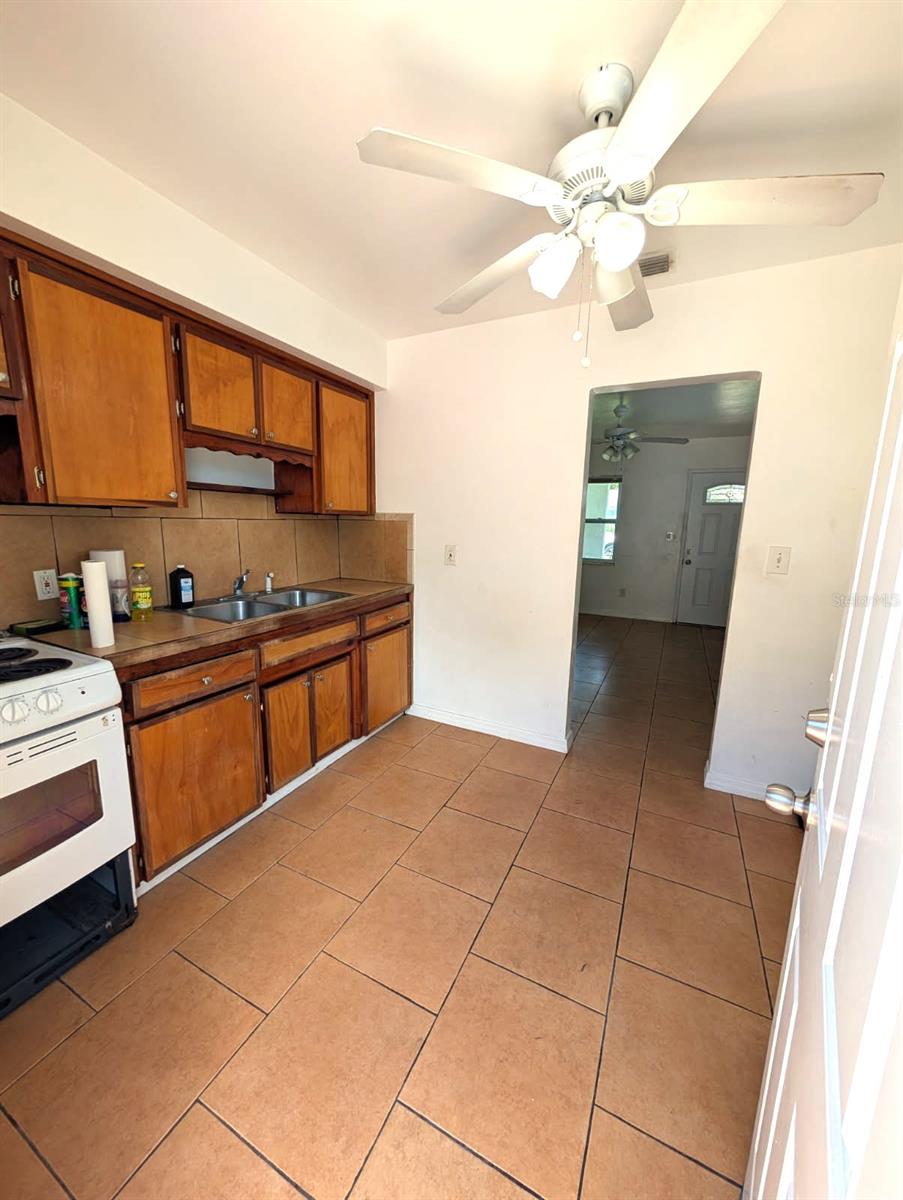 Image 7 of 15 For 4512 10th Avenue S