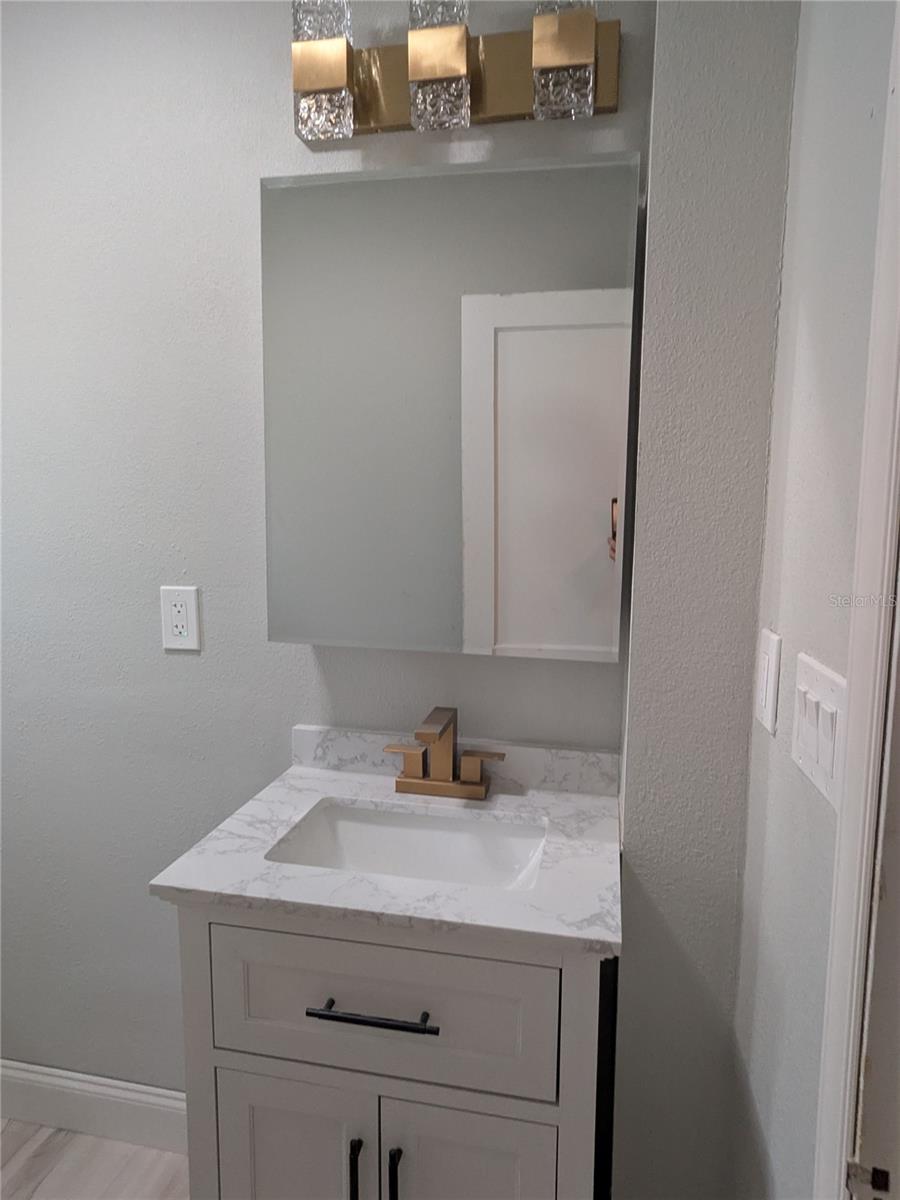 Image 14 of 41 For 2800 Tifton Street S