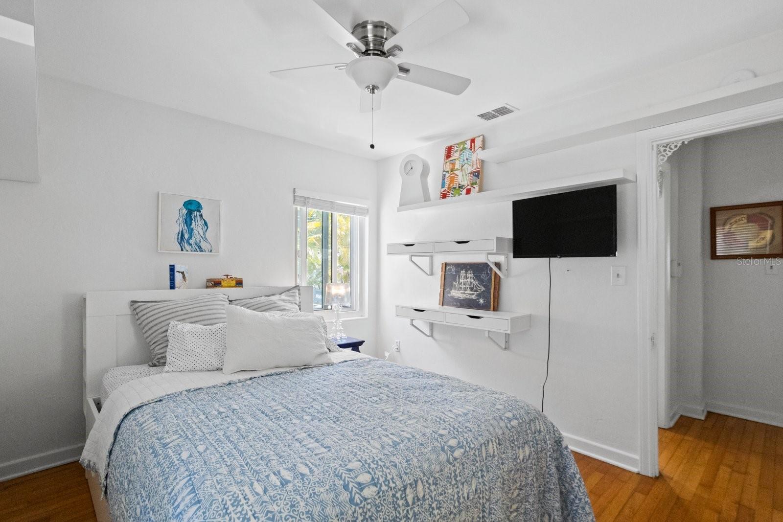 Image 21 of 41 For 2800 Tifton Street S