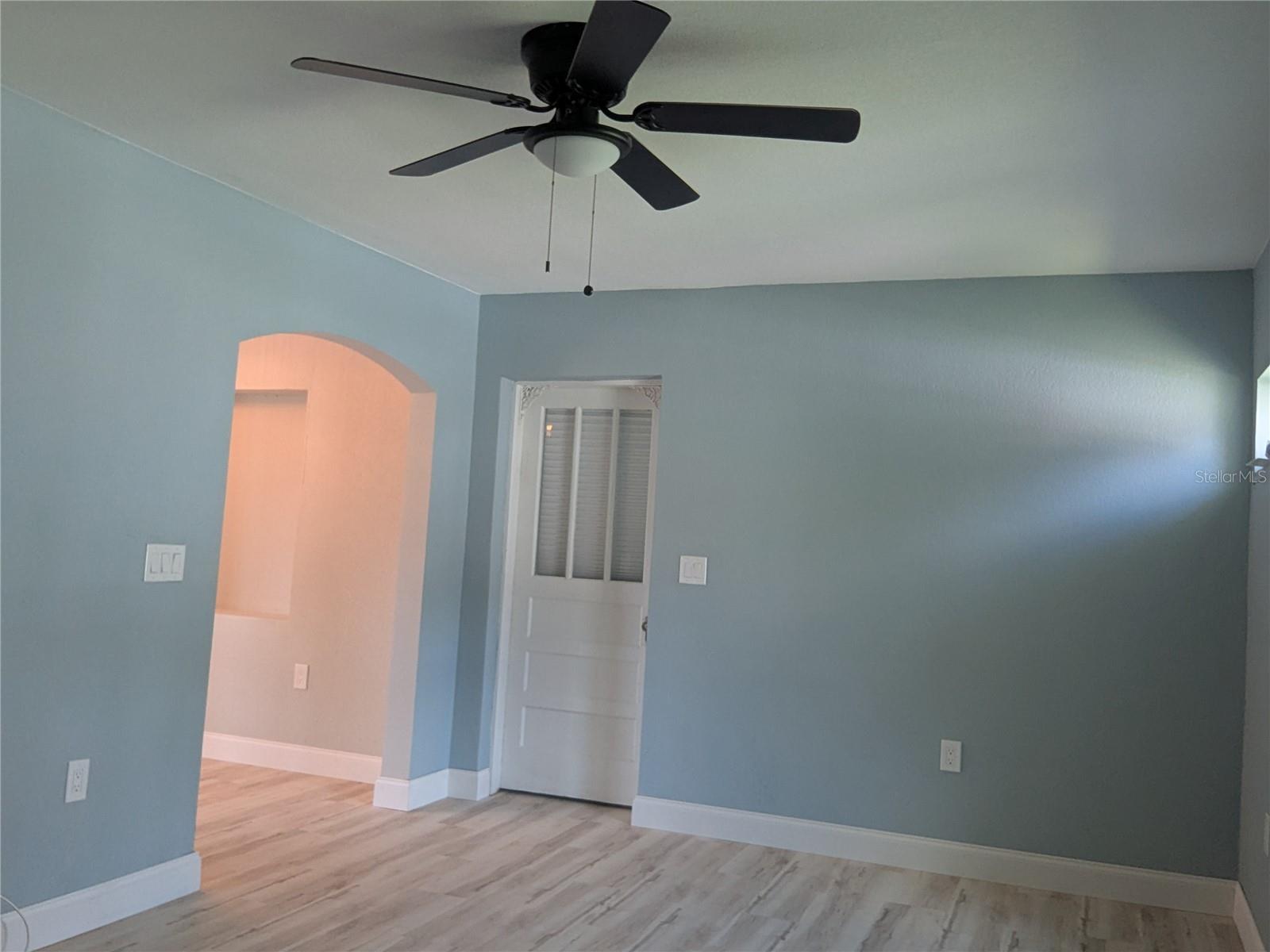 Image 8 of 41 For 2800 Tifton Street S