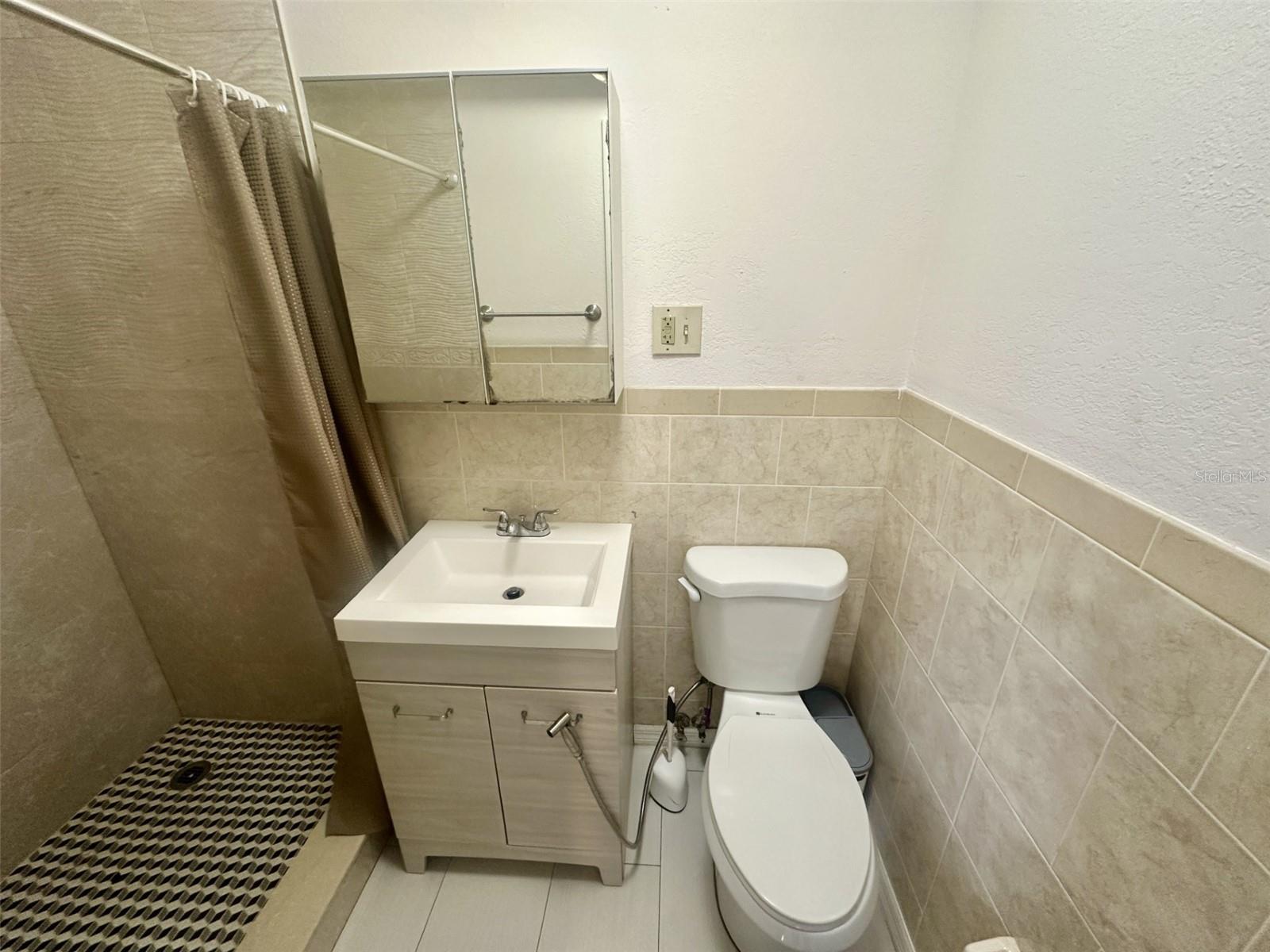 Image 11 of 13 For 2916 Clifton Street