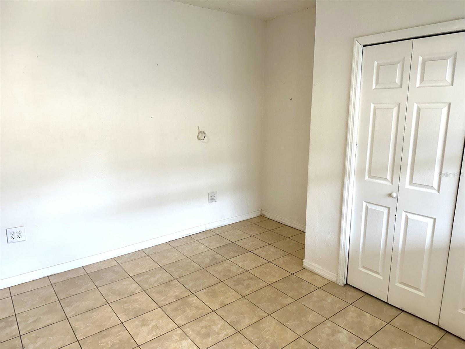 Image 6 of 13 For 2916 Clifton Street