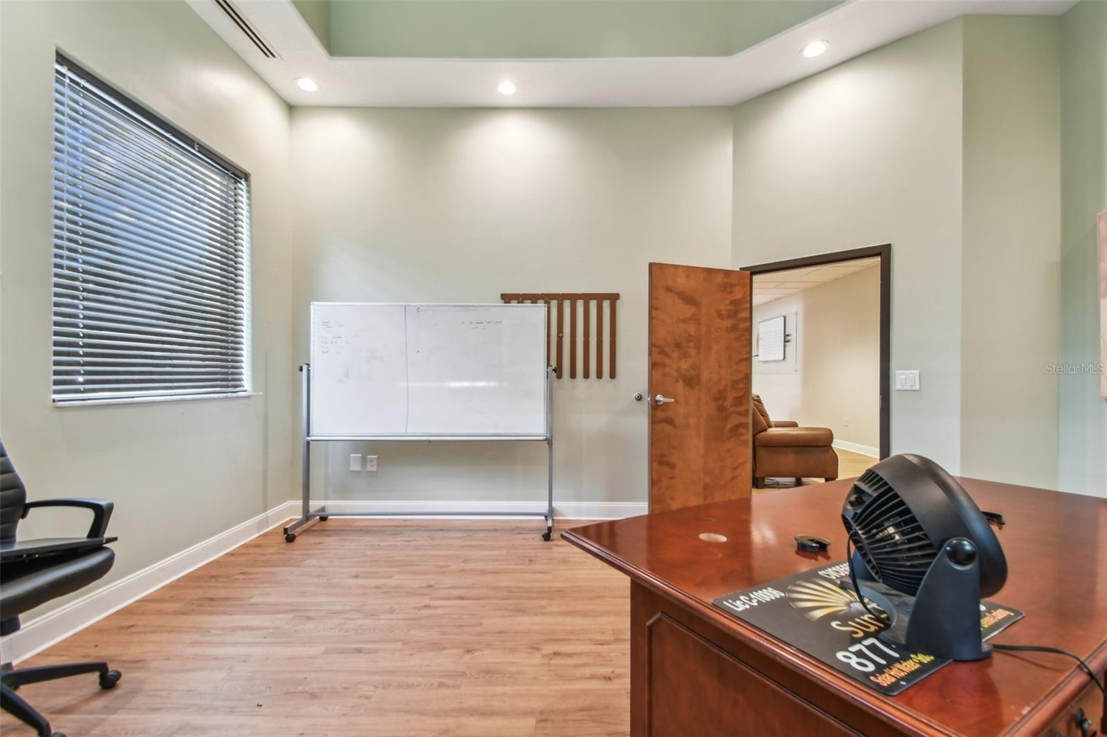 Image 14 of 92 For 10901 Danka Way N