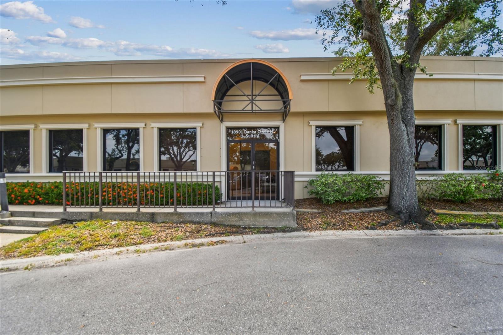 Image 3 of 92 For 10901 Danka Way N