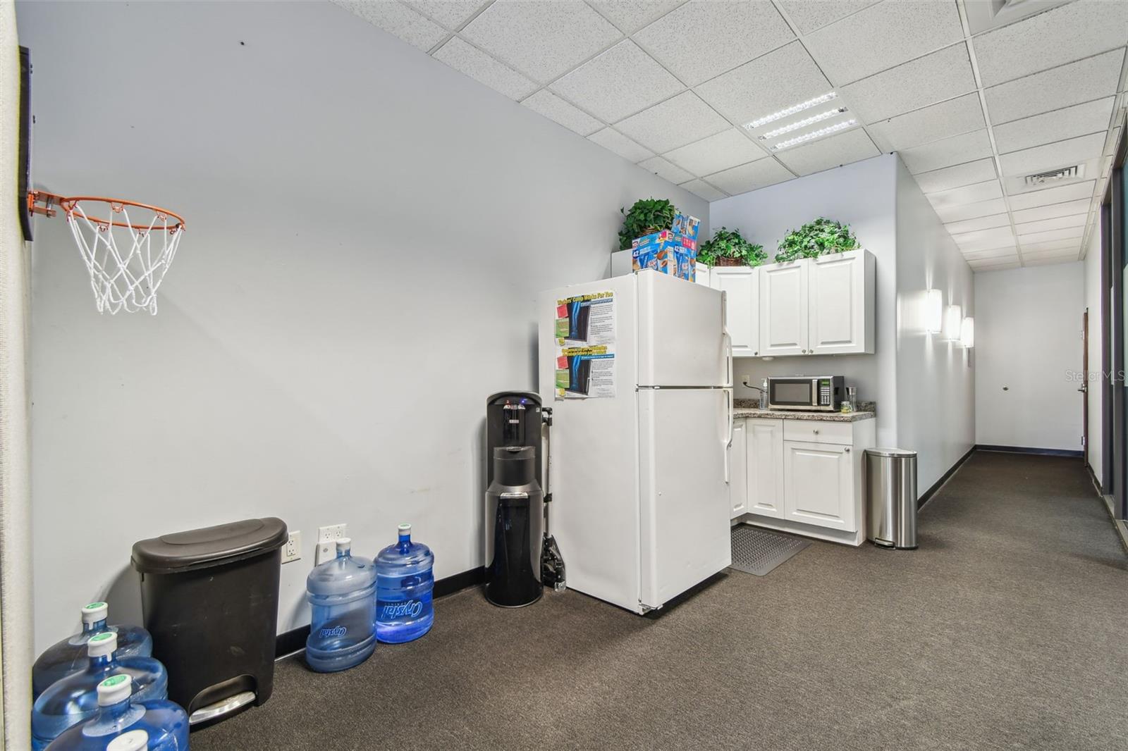 Image 37 of 92 For 10901 Danka Way N