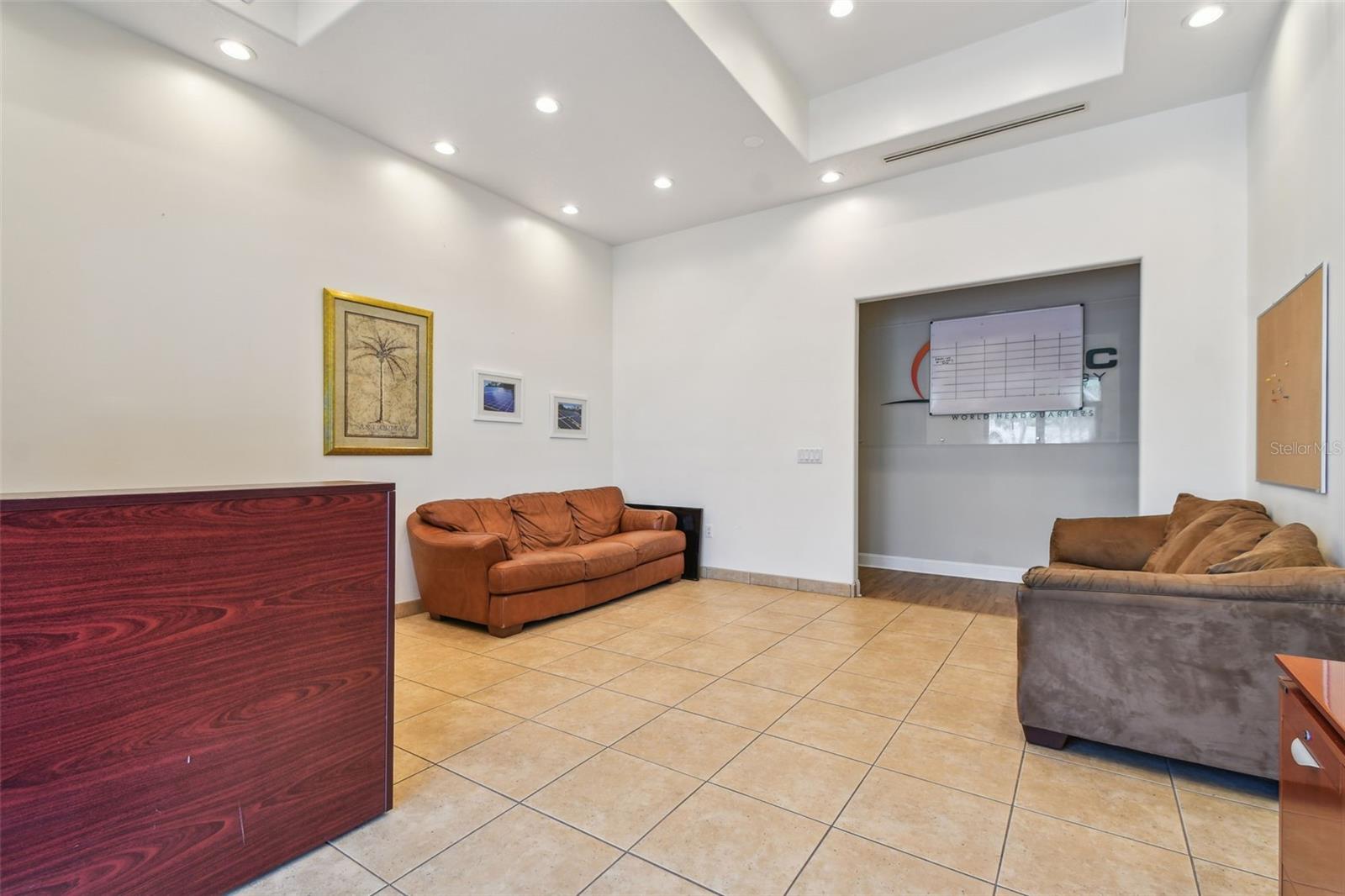 Image 6 of 92 For 10901 Danka Way N