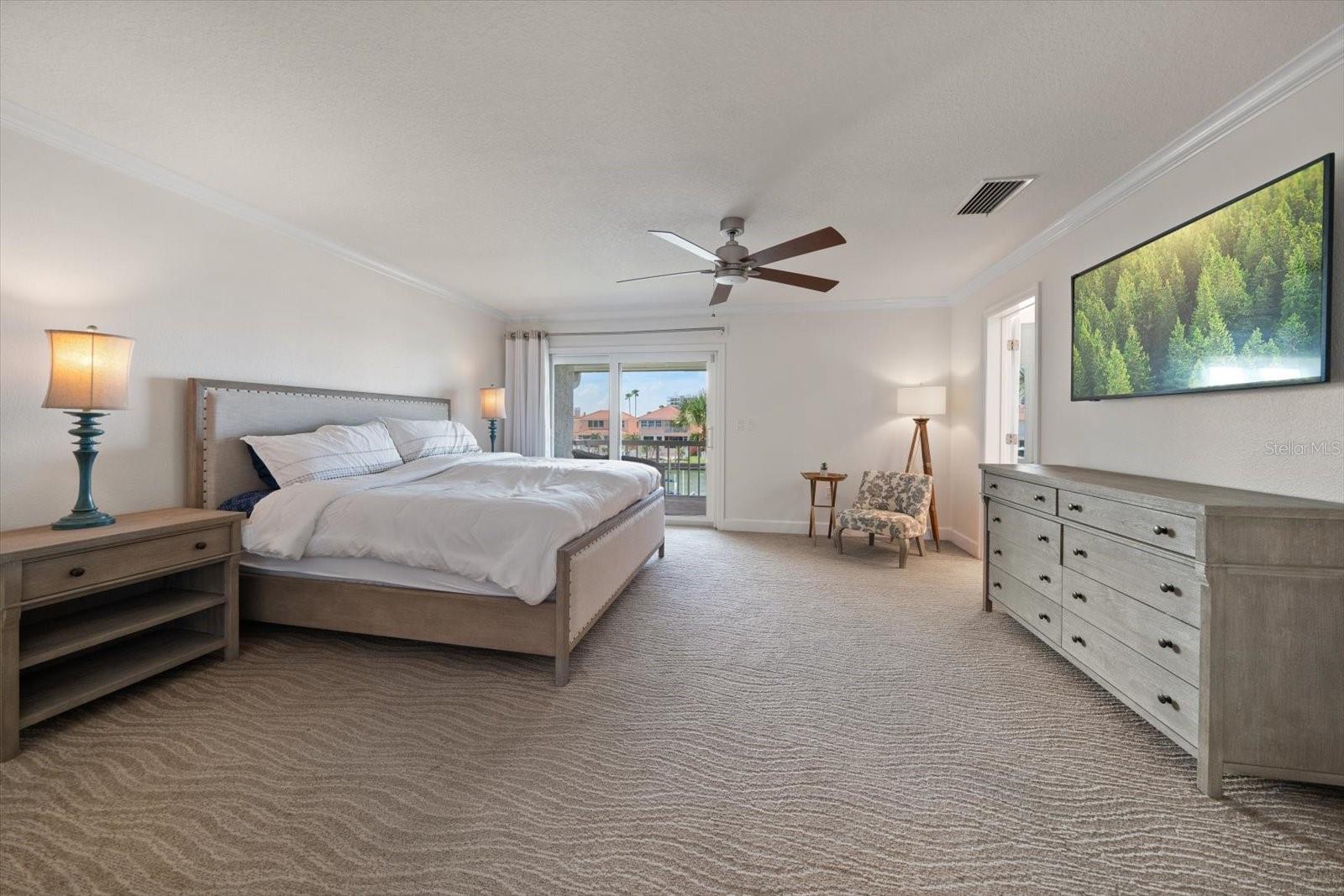 Image 31 of 64 For 119 Marina Del Rey Court