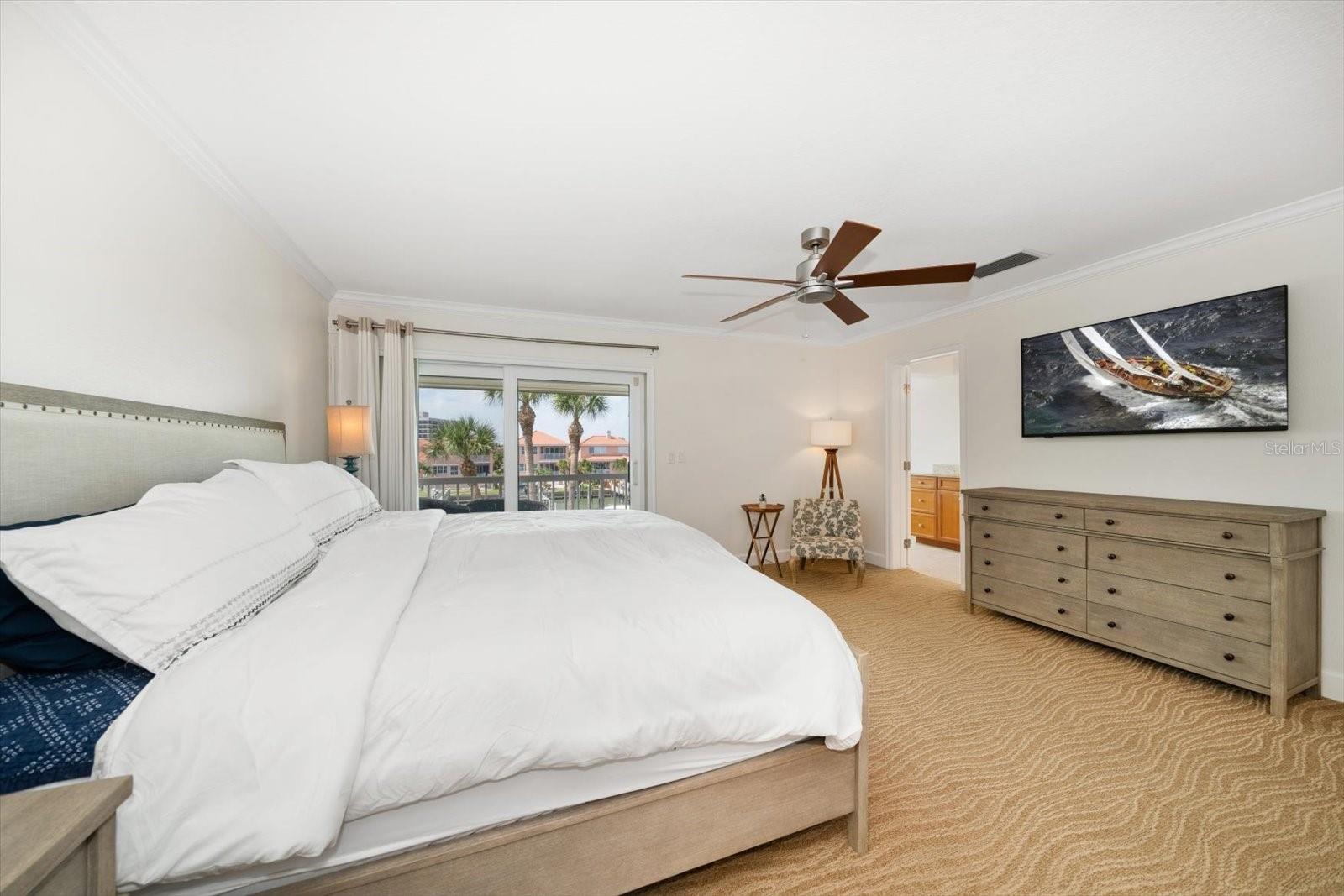 Image 33 of 64 For 119 Marina Del Rey Court