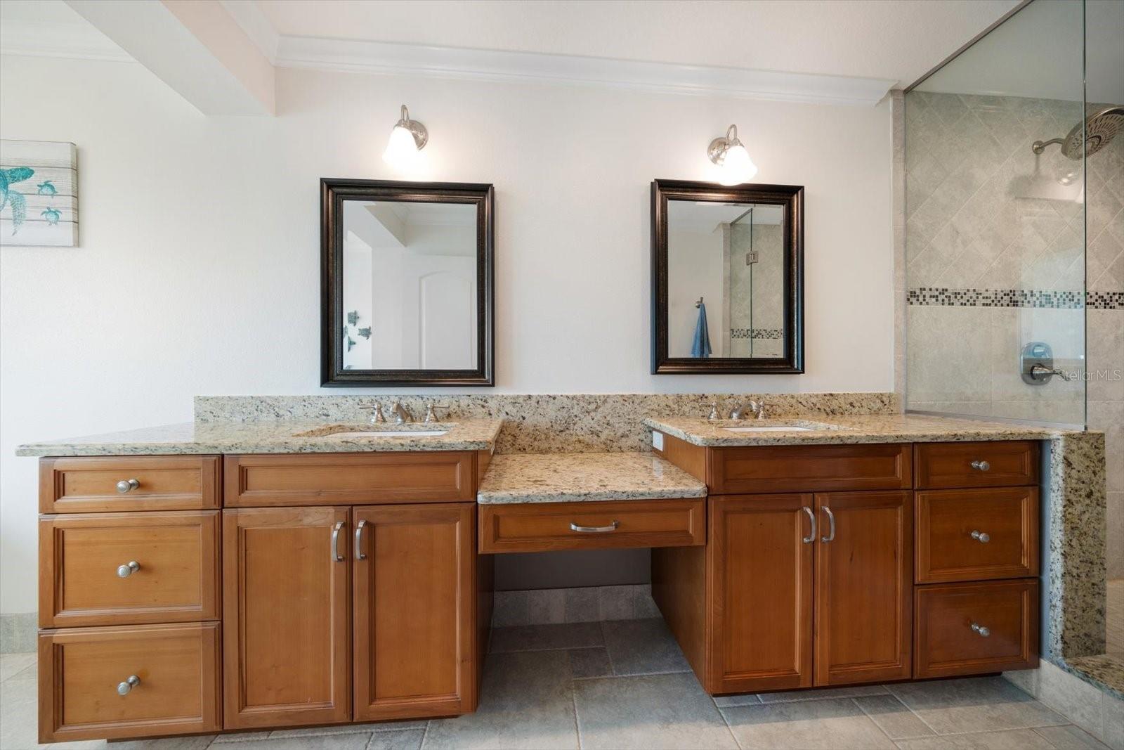 Image 37 of 64 For 119 Marina Del Rey Court