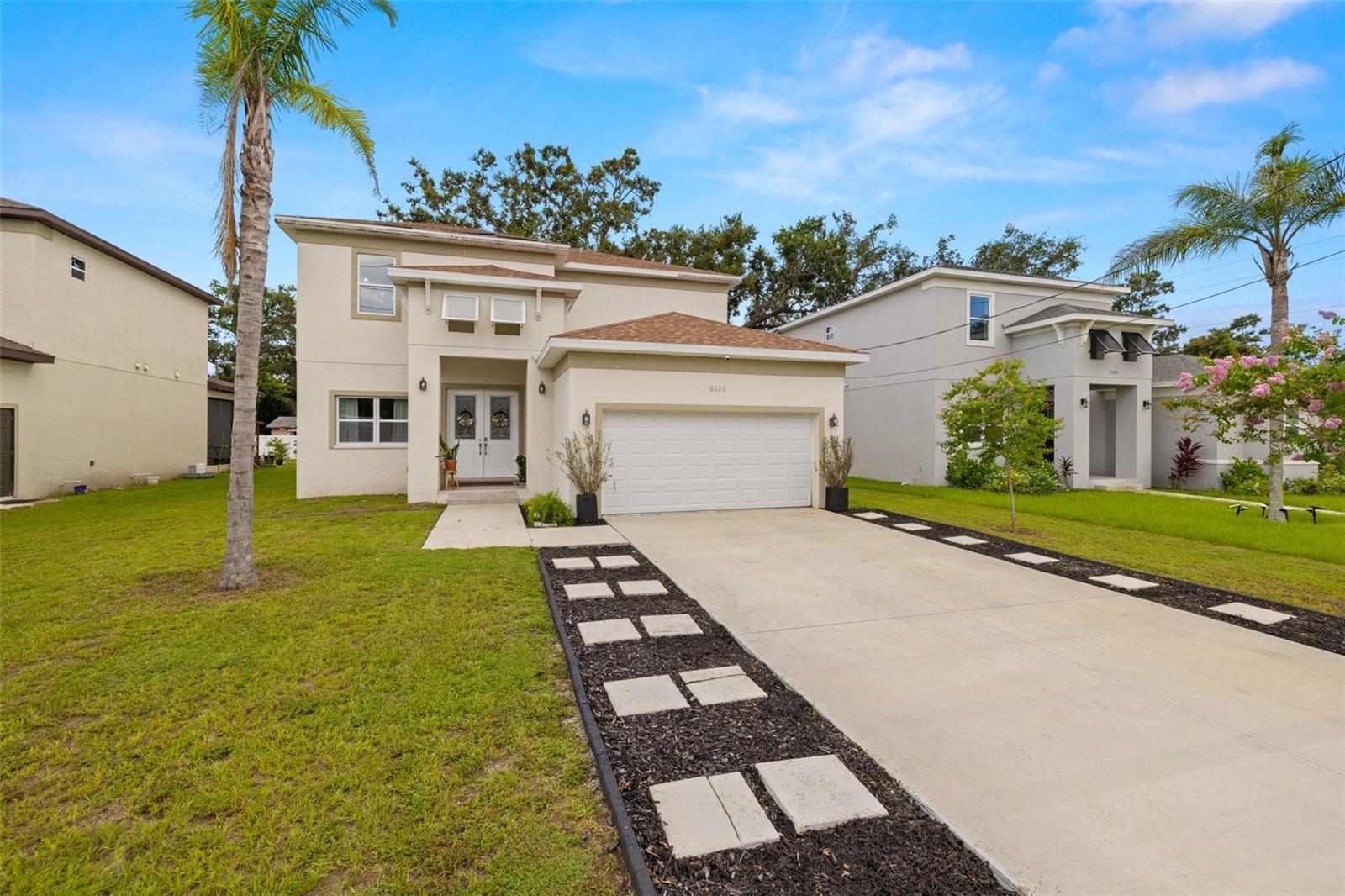 Listing photo id 0 for 5570 78th Avenue N