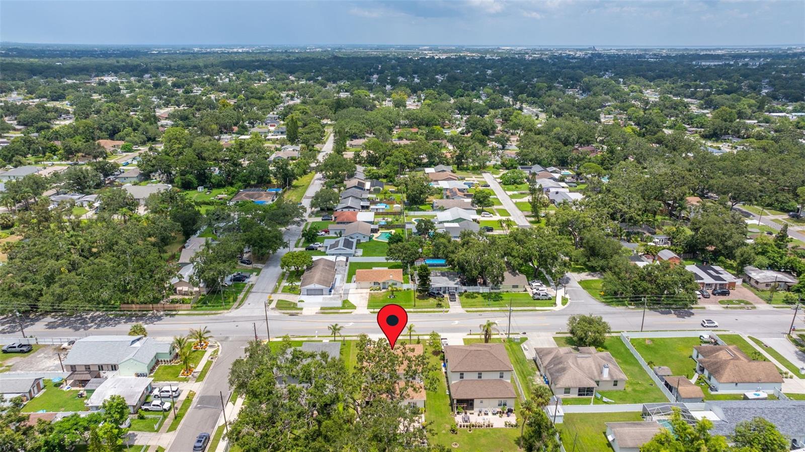 Listing photo id 41 for 5570 78th Avenue N