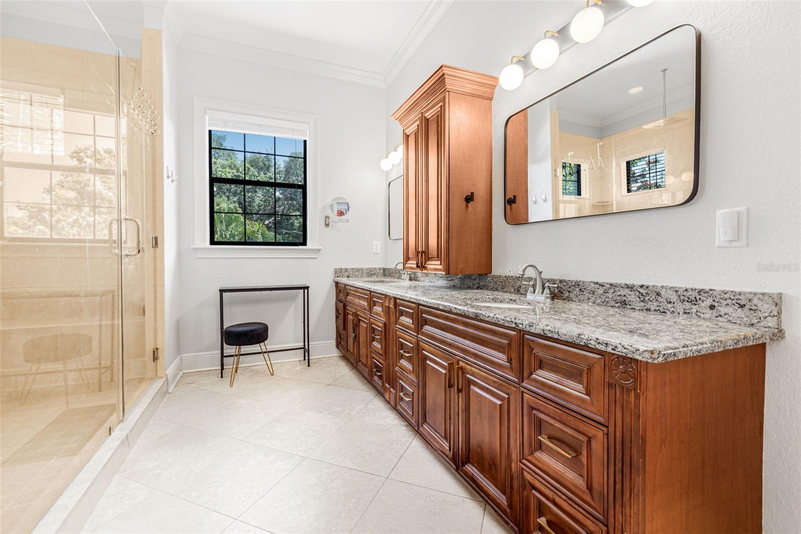Image 34 of 68 For 6010 Interbay Boulevard