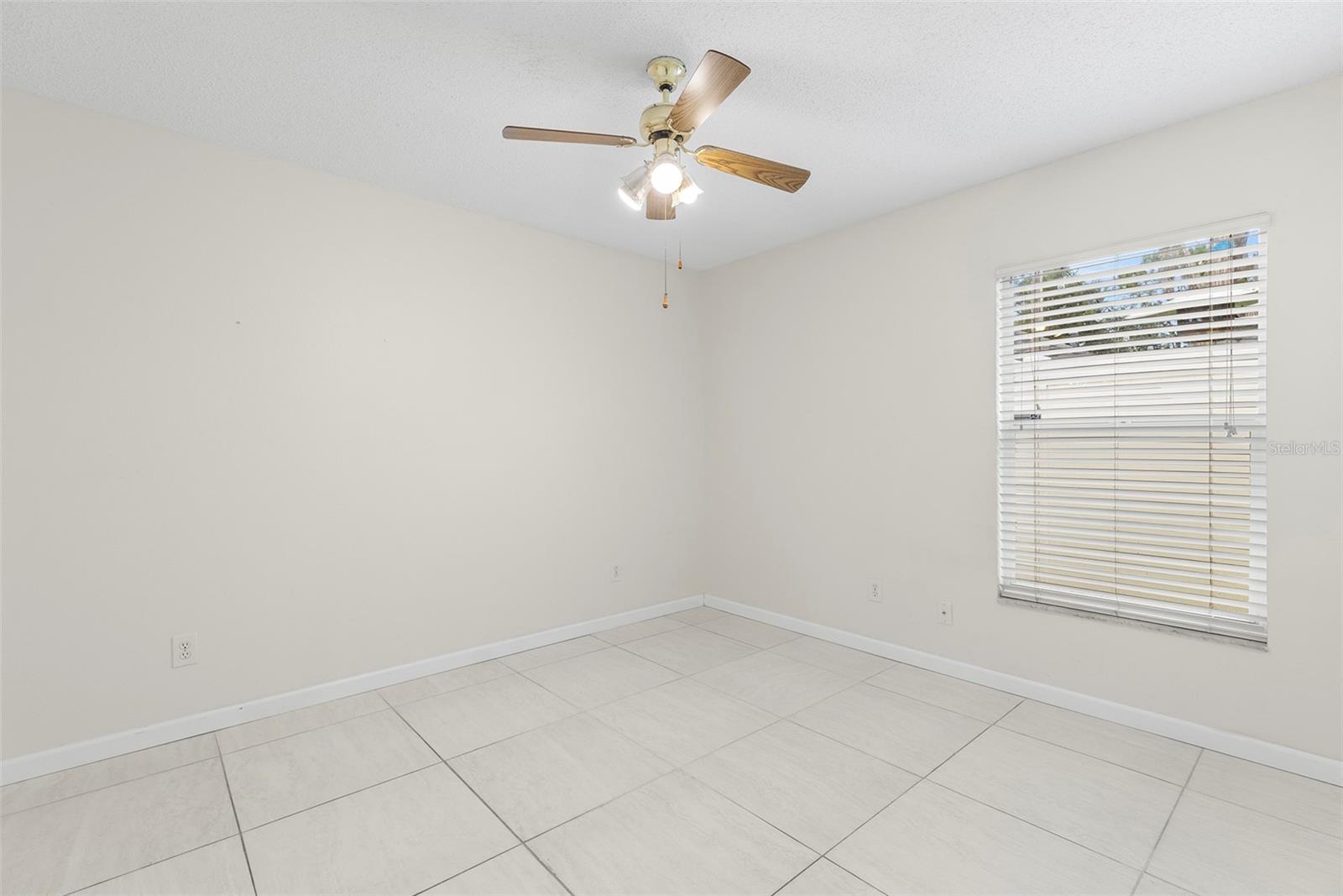 Image 21 of 26 For 5204 Creekmore Lane