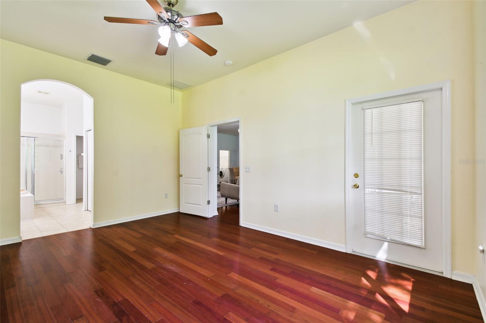 Image 23 of 65 For 19215 Meadow Pine Drive